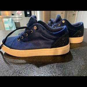 GUESS Sneakers